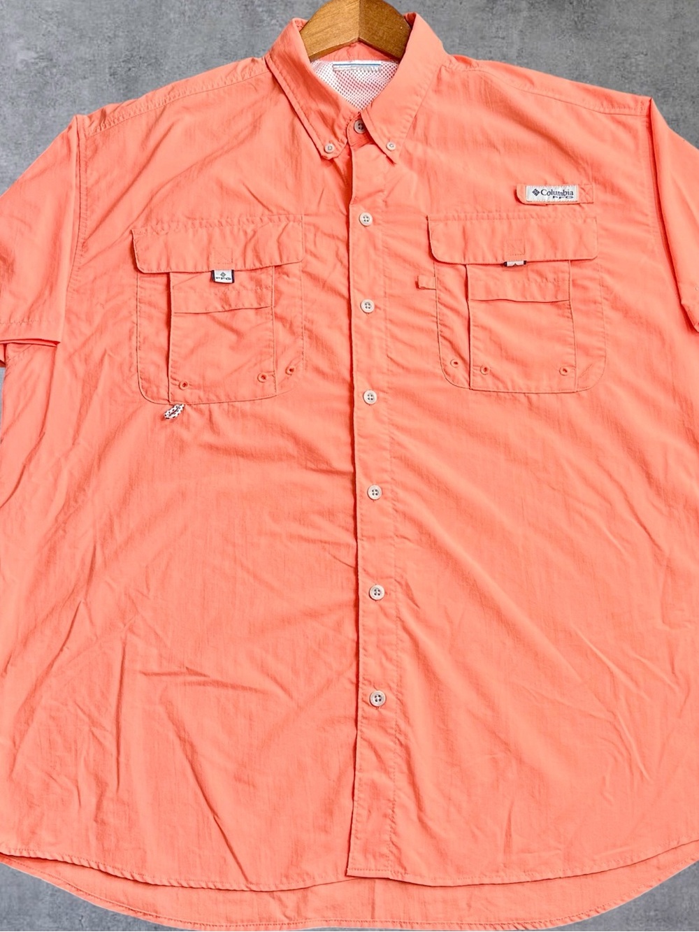 Columbia PFG Shirt Mens L Coral Orange Omni Shade Fishing Vented Button Up